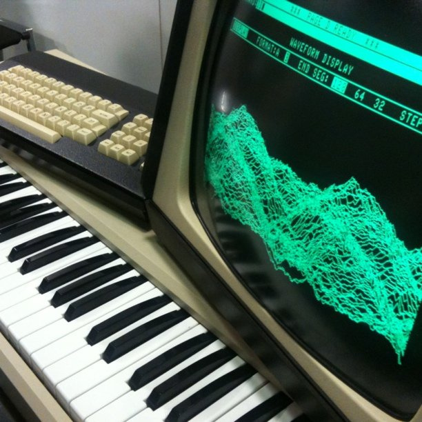 Fairlight CMI Sampler Green Screen